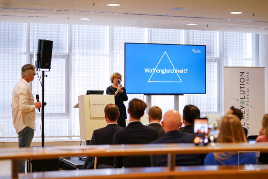 Picture048_LEGAL_REVOLUTION_2023