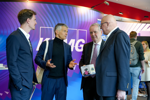 Picture131_LEGAL_REVOLUTION_2023