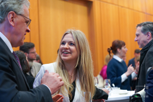 Picture165_LEGAL_REVOLUTION_2023