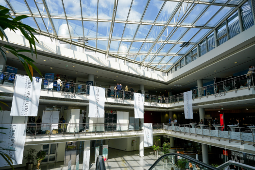 Picture025_LEGAL_REVOLUTION_2023